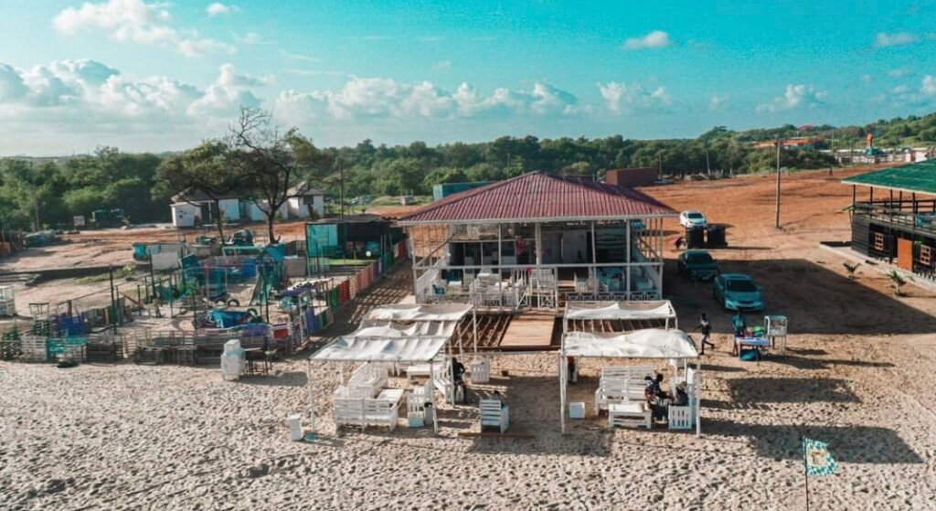  Laboma Beach Resort
